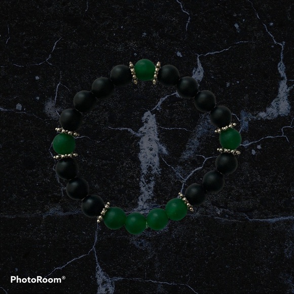Green and Black Stone Bracelet - Picture 1 of 3